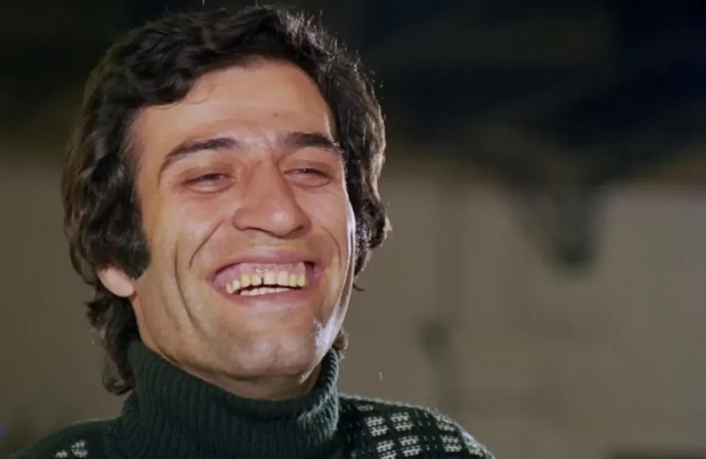 Kemal Sunal Kimdir ?