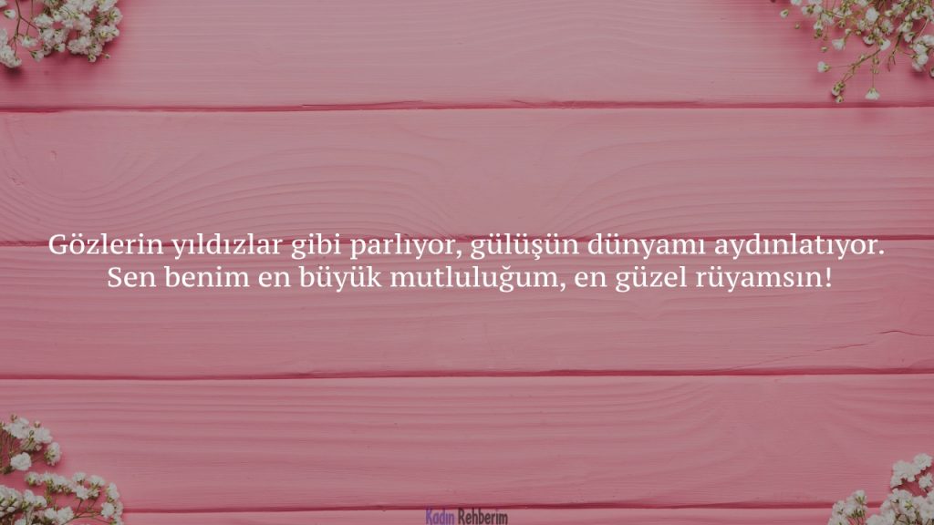 Kadın Sevgiliye Sevgililer Günü Mesajları
